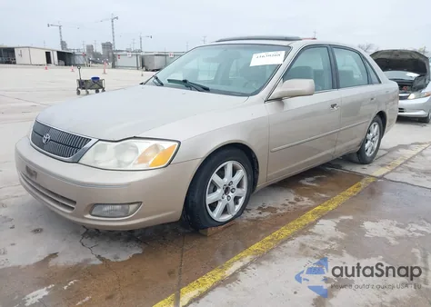 2000 Toyota Avalon Xls z USA, uszkodzony, nr VIN 4T1BF28B0YU024842